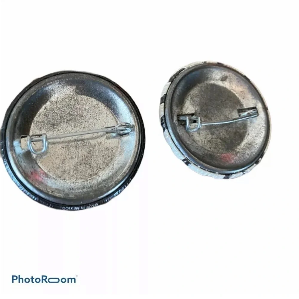 Lot of 2 Hard Rock Cafe Boogies Diner Small Pins - Picture 2 of 6